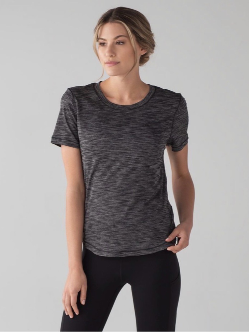 🆕 Lululemon Long Distance Short Sleeve
Heathered Black 🖤NWOT✨